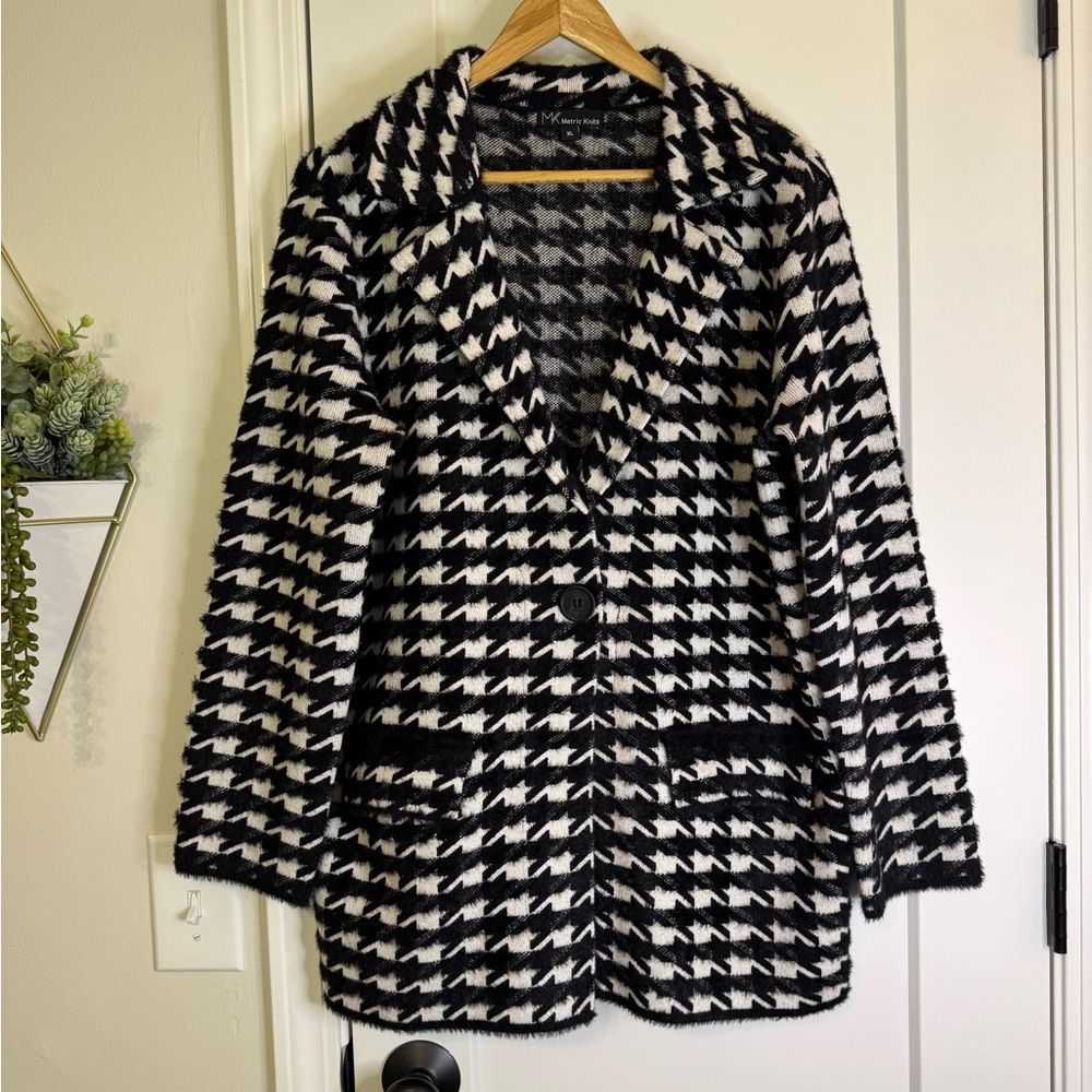 Metric Knits Houndstooth Blazer Style Sweater Coat